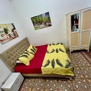 Un Studio Au Centre De Appartement