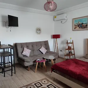 Modern Oasis - Rare Stylish Appartement